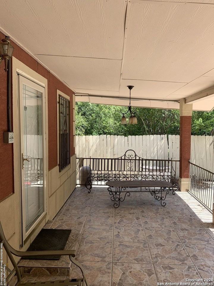 1750 W Craig Pl - Photo 6 of 30