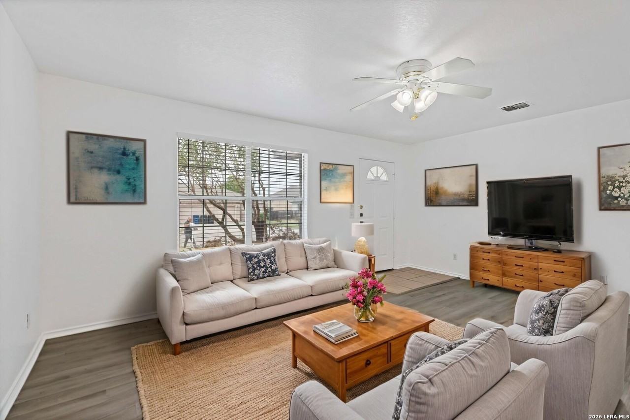 3045 Pine Valley Dr - Photo 5 of 33