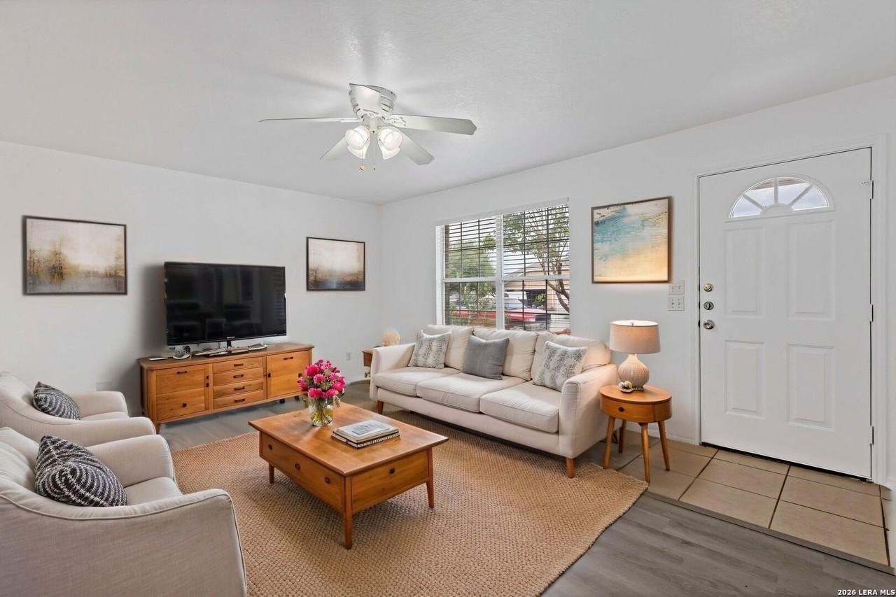 3045 Pine Valley Dr - Photo 6 of 33