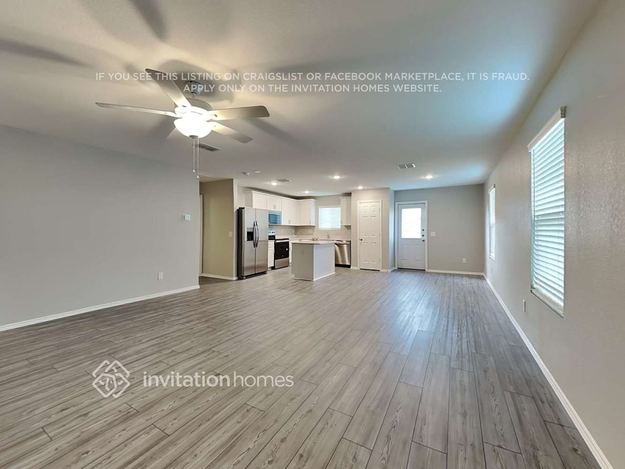 1916 Cherry Bark Ln - Photo 4 of 19