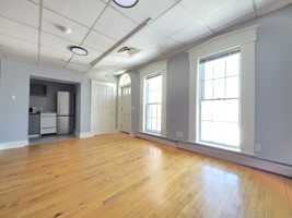 featured image of 128 Hammond St #8