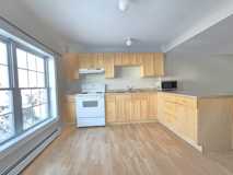 208 Grove St #B - Photo 1 of 1
