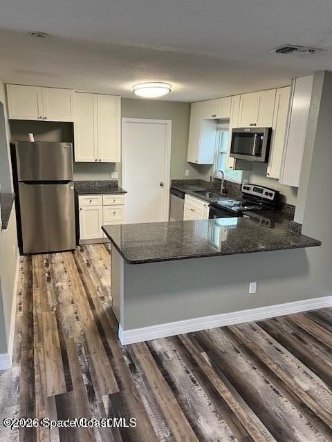 1716 Ixora Dr W - Photo 2 of 11