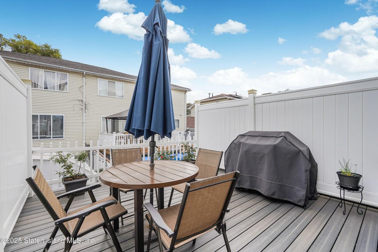 39 Simmons Loop - Photo 2 of 25