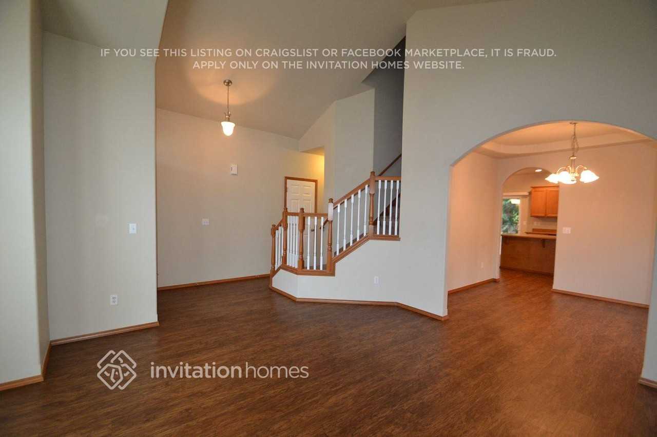 19202 76th Ave E - Photo 3 of 18