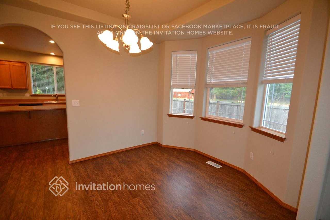 19202 76th Ave E - Photo 4 of 18