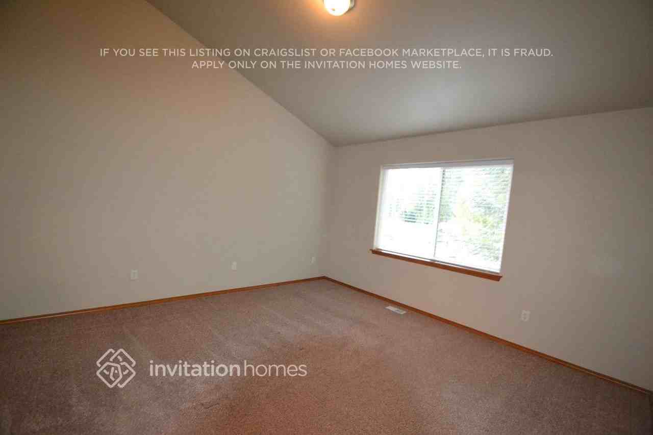 19202 76th Ave E - Photo 7 of 18