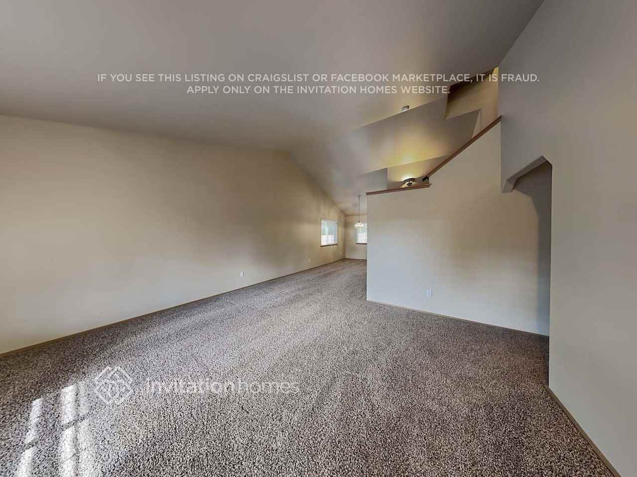 14904 Woodland Ave E - Photo 4 of 18