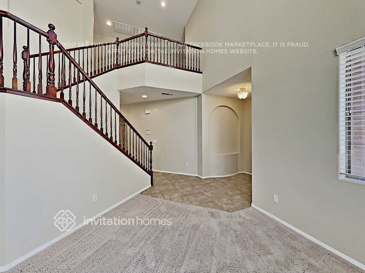 2730 Craigmillar St - Photo 6 of 31