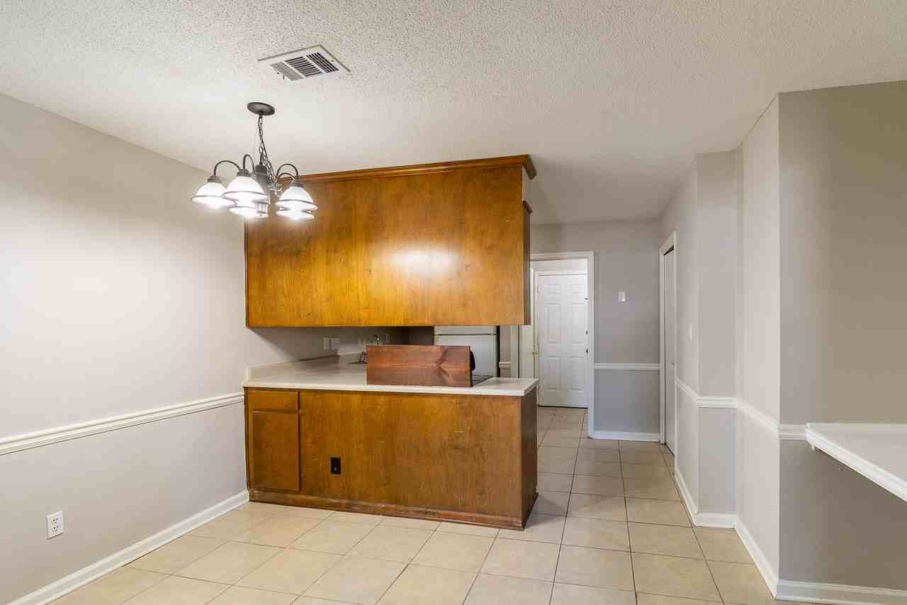 424 Evans Mill Dr #B - Photo 5 of 17