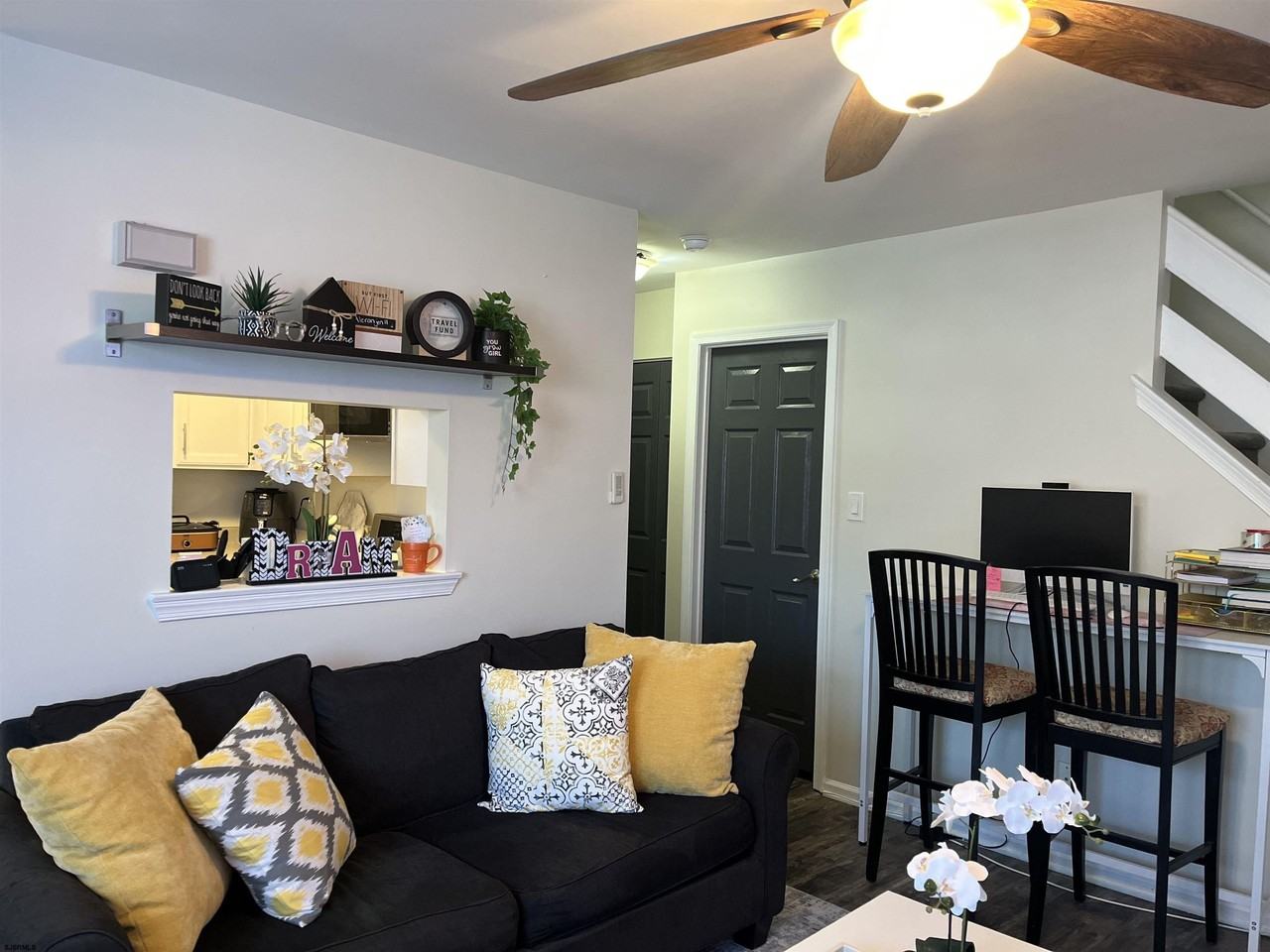 4724 Boxwood Pl - Photo 6 of 23