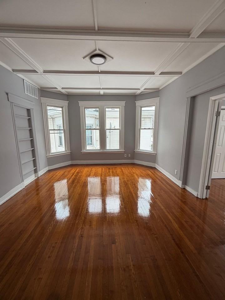 599 Elm St #2 - Photo 2 of 7