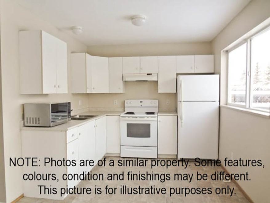 8108 90 Ave #B - Photo 2 of 8