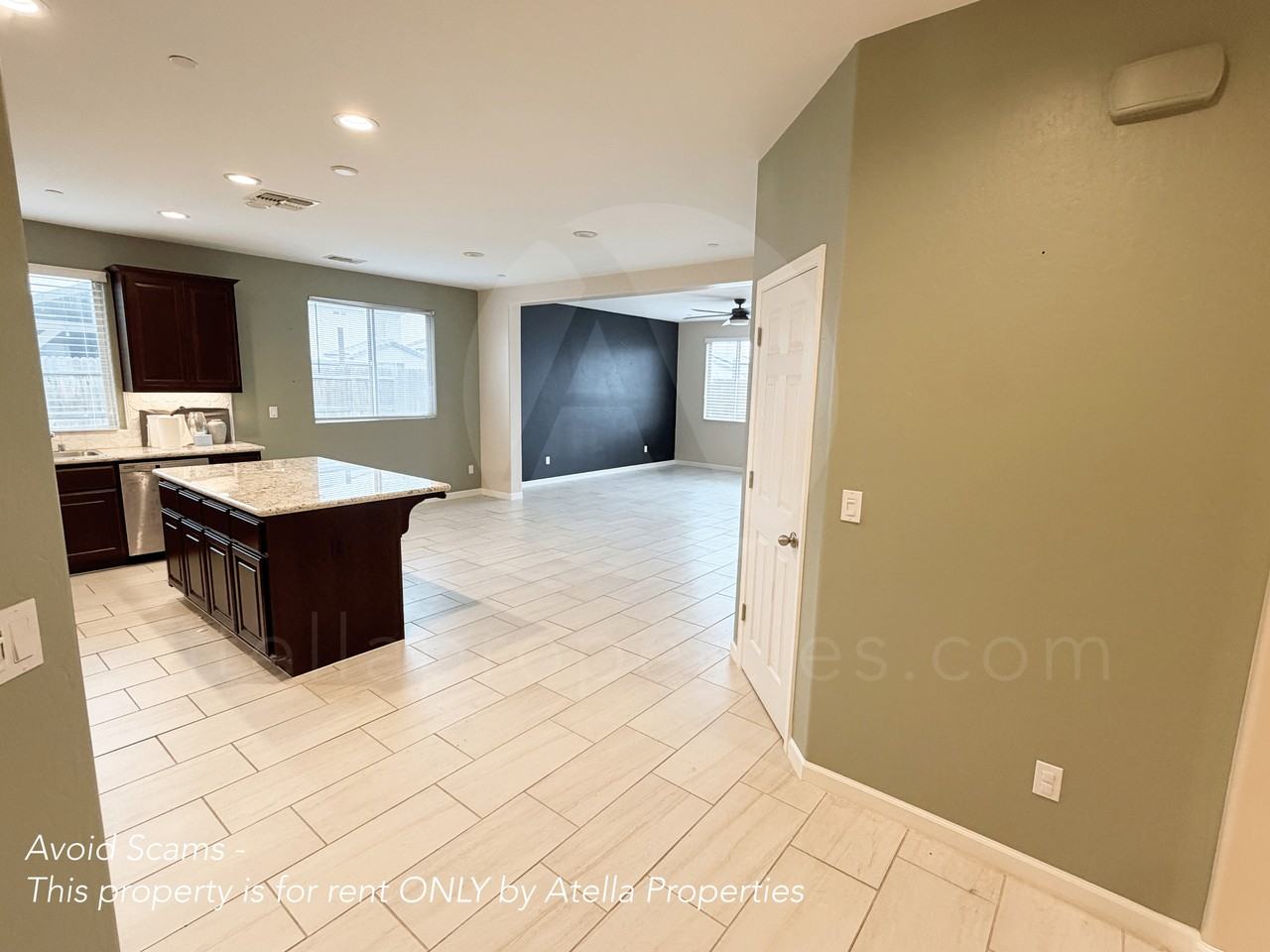 654 Melbourne Way #1 - Photo 5 of 24