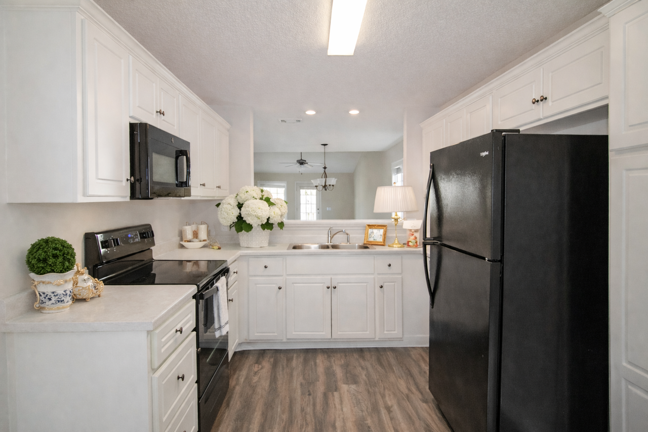 562 Deerchase Ct #1 - Photo 3 of 23