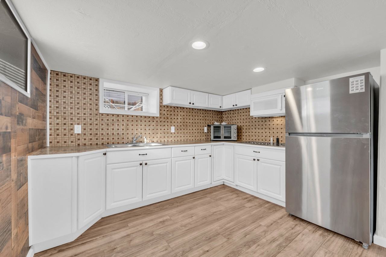 202 South Middleton Road Bottom #1 - Photo 4 of 11