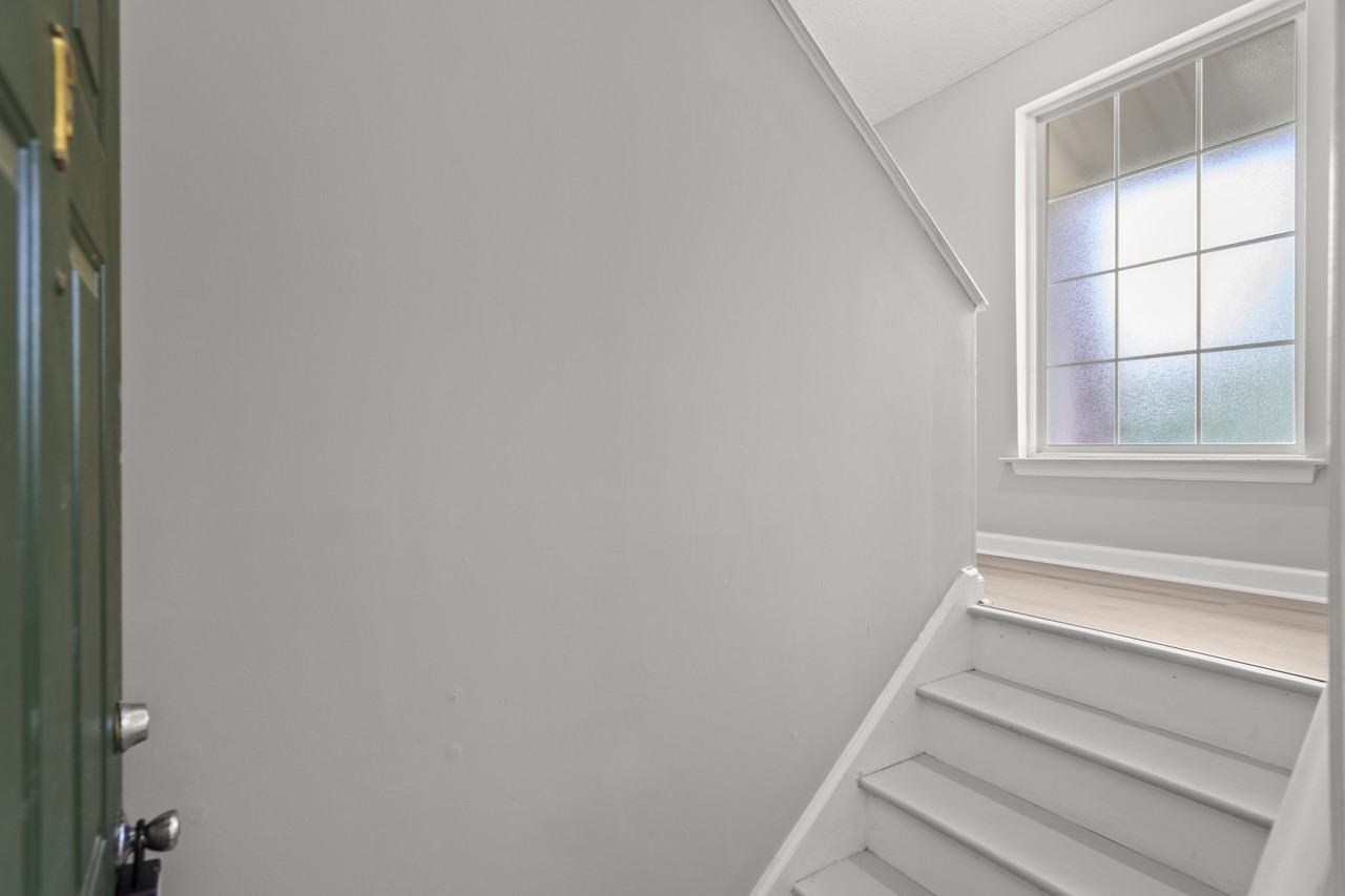 2113 Sanderling Dr #1 - Photo 7 of 29