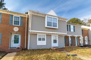 featured image of 815 Montrose Ct #815