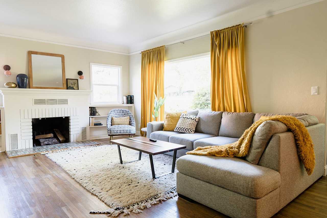 570 E 3rd St #A - Photo 5 of 17