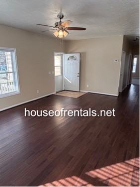 320 Schneider St #1 - Photo 5 of 11