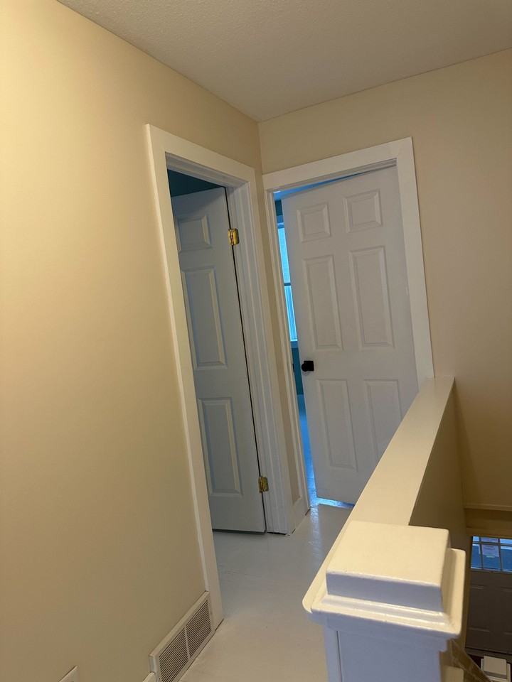 2008 Athol St #2008 - Photo 4 of 10