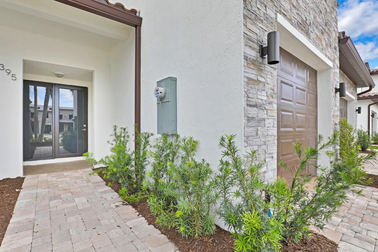 395 Bella Sol Way #1 - Photo 4 of 34