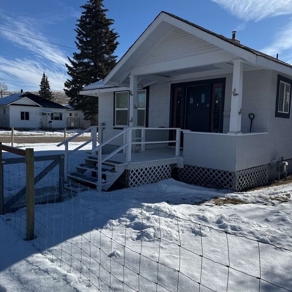 502 Garnet St #1 - Photo 2 of 50