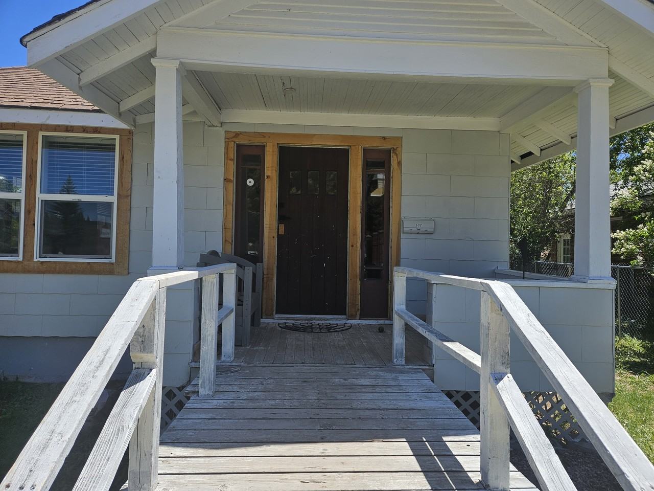 502 Garnet St #1 - Photo 4 of 50