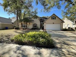 featured image of 412 Country Wood Cir