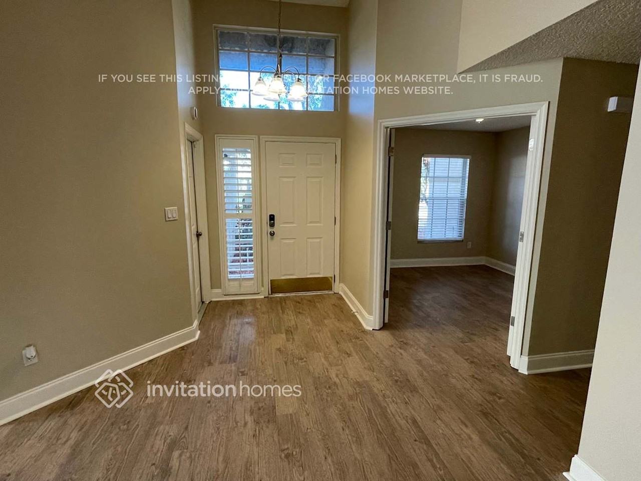 412 Country Wood Cir - Photo 2 of 11