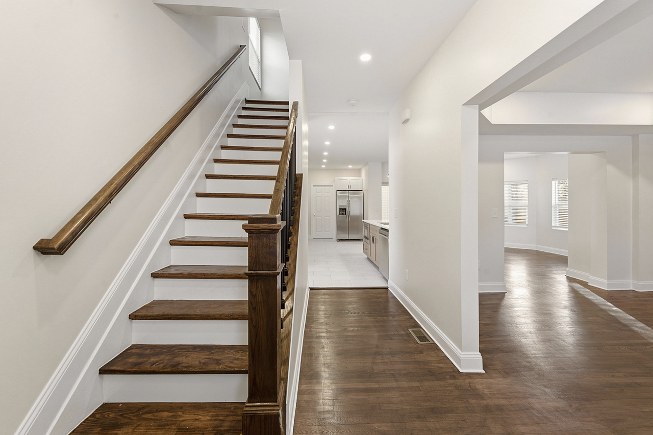 4414 Whetsel Ave #1 - Photo 6 of 45