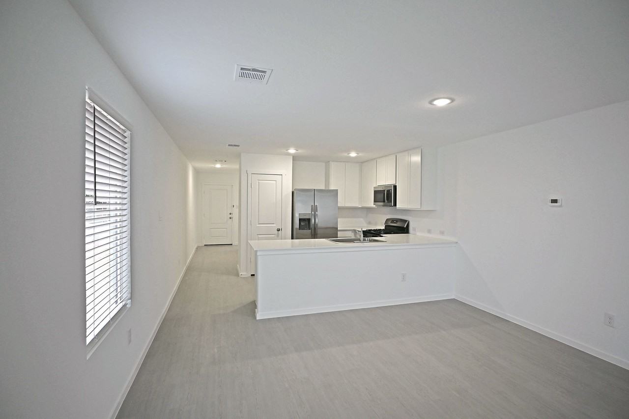 1502 Tip Top Mdw #1 - Photo 3 of 46