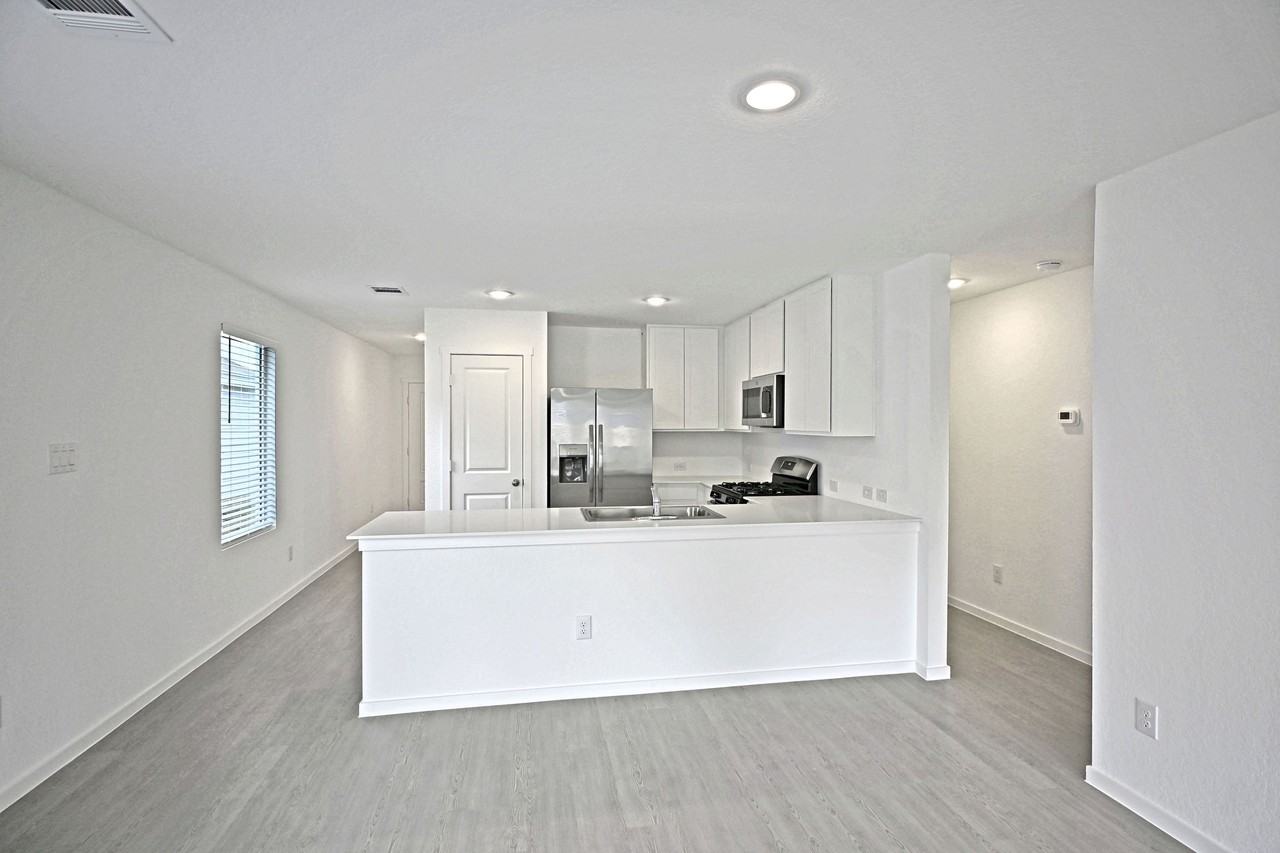 2412 Shady Grv #1 - Photo 3 of 50