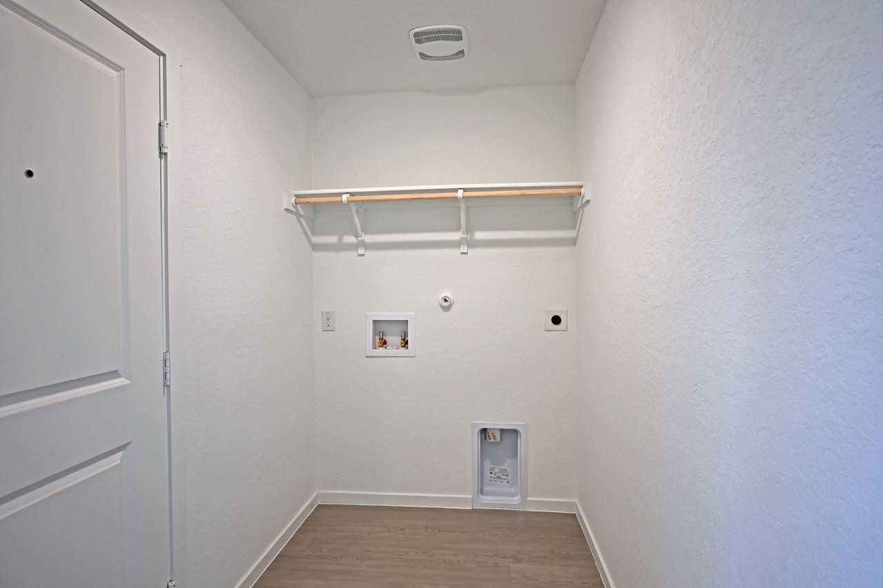 2412 Shady Grv #1 - Photo 6 of 50