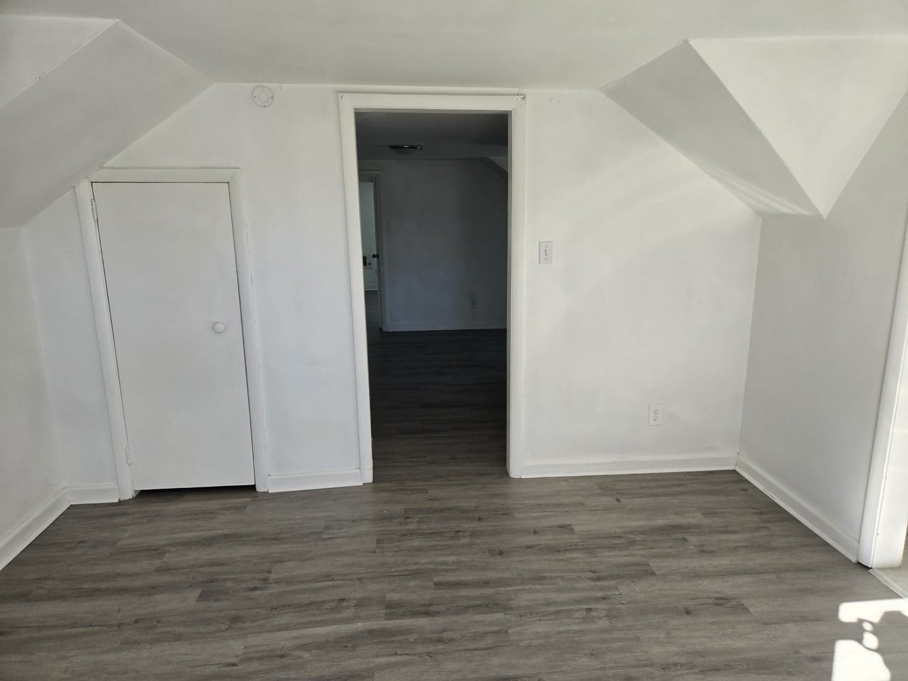 3625 S Warwick Cir #B - Photo 2 of 8