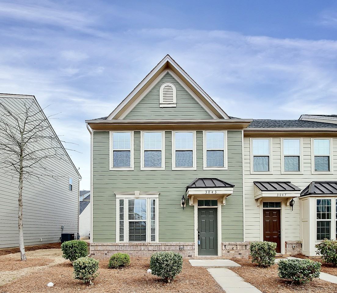 3043 Potomac River Pkwy #1 - Photo 3 of 50