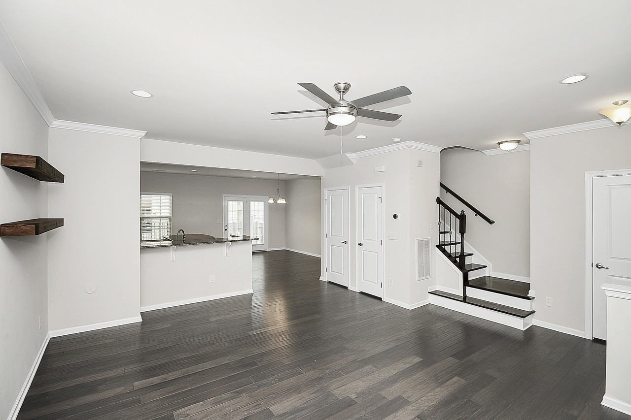 3043 Potomac River Pkwy #1 - Photo 6 of 50