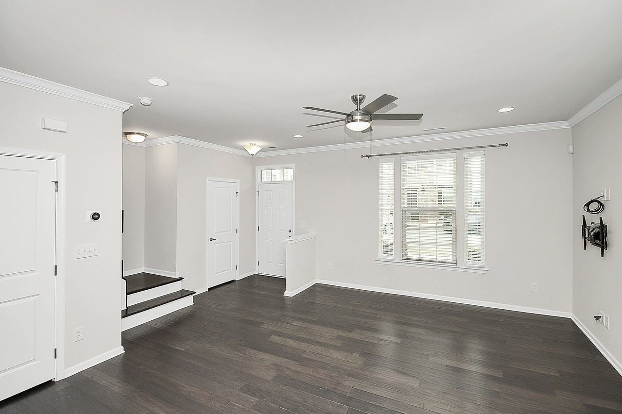 3043 Potomac River Pkwy #1 - Photo 7 of 50