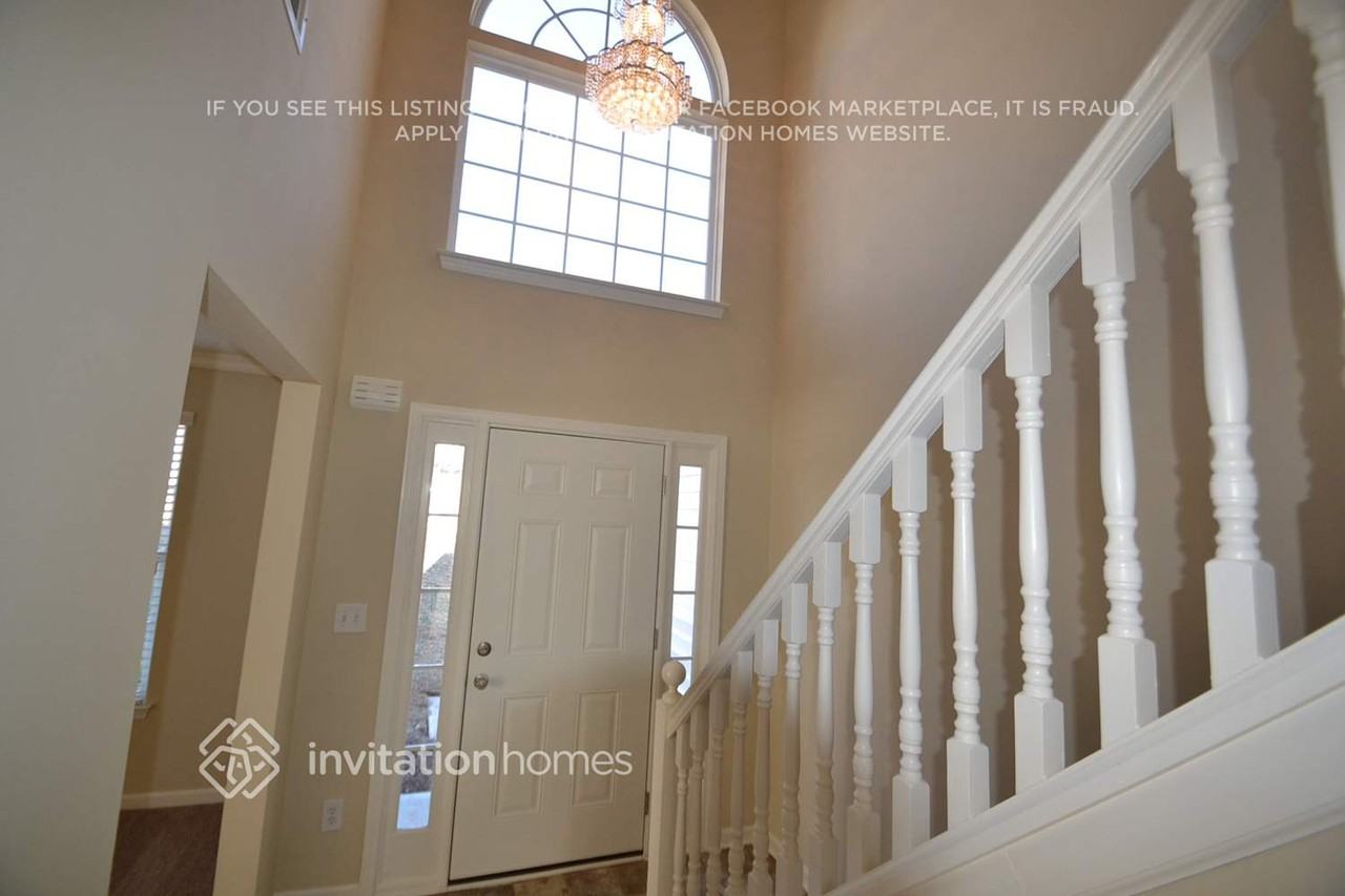 4283 Arabian Way - Photo 2 of 17