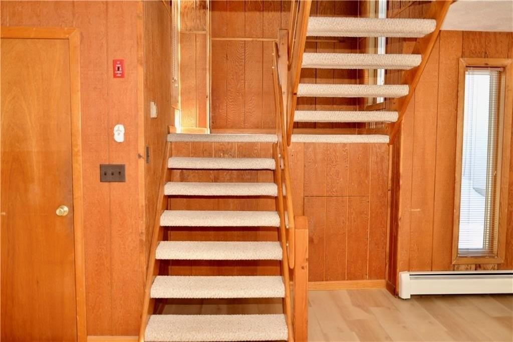 76 Batcheller Ave - Photo 6 of 18