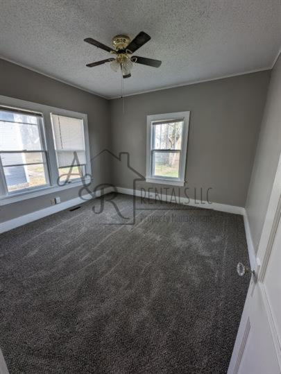 204 W Rose St #1 - Photo 3 of 12