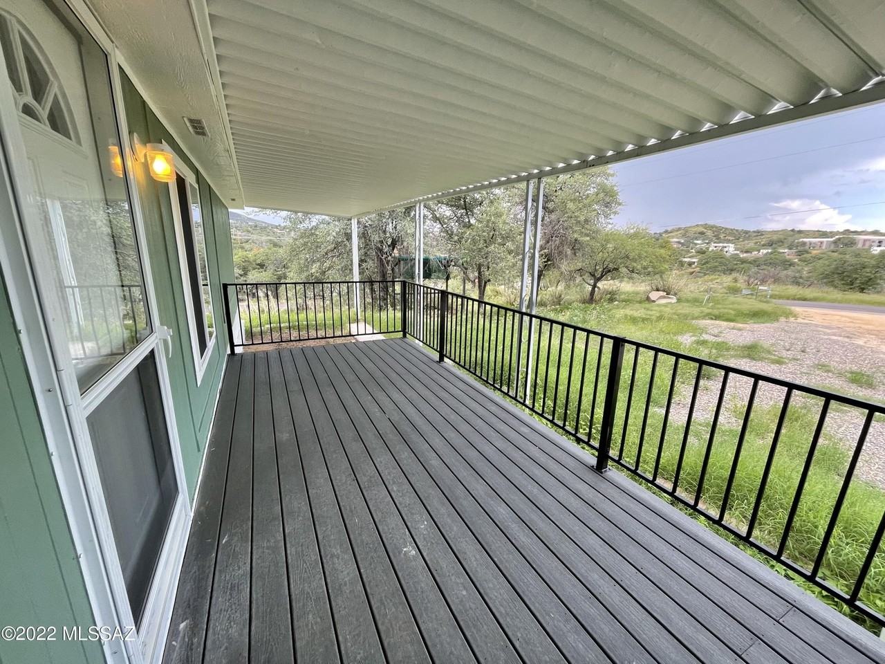 1551 N Sunset Point Dr - Photo 3 of 23