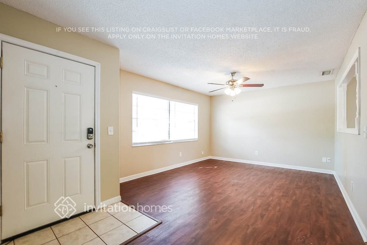 100 Laguna Ct - Photo 3 of 17