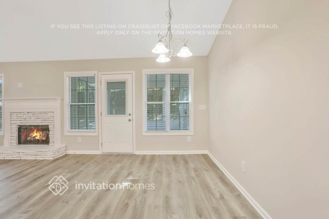 236 Berkley Dr - Photo 6 of 28