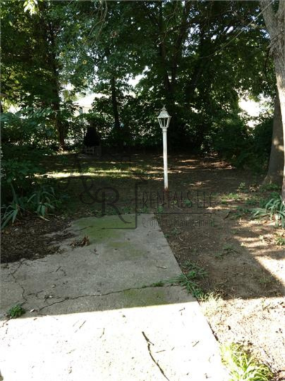 115 W Jackson St #1 - Photo 7 of 16