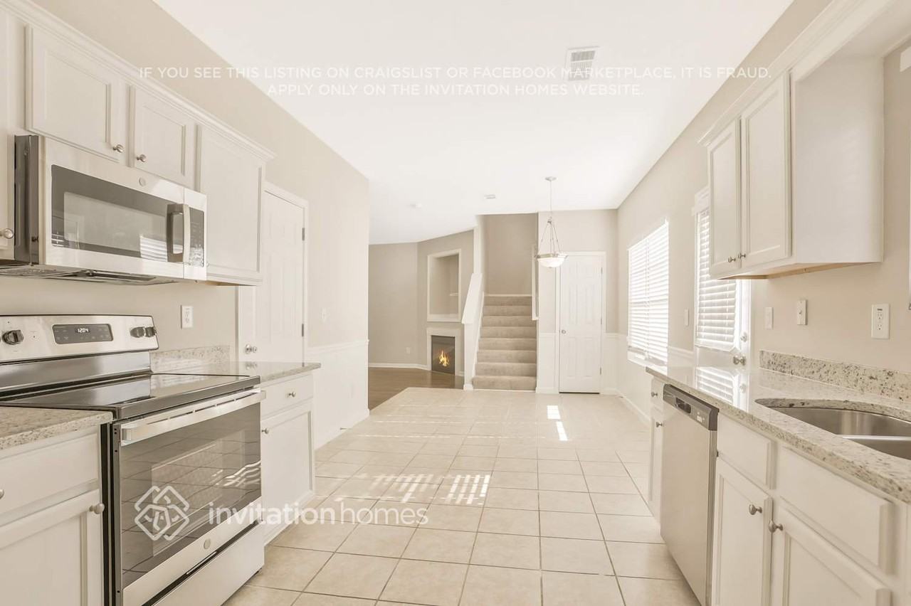 408 Bell Flower Trl - Photo 6 of 25