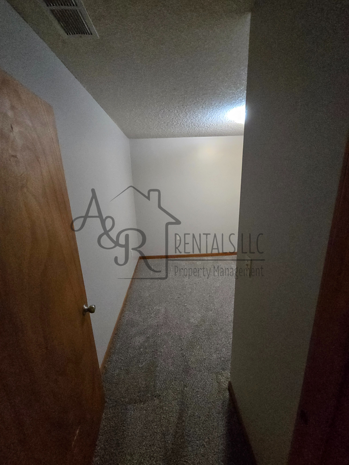 215 W Forest St #1 - Photo 5 of 19