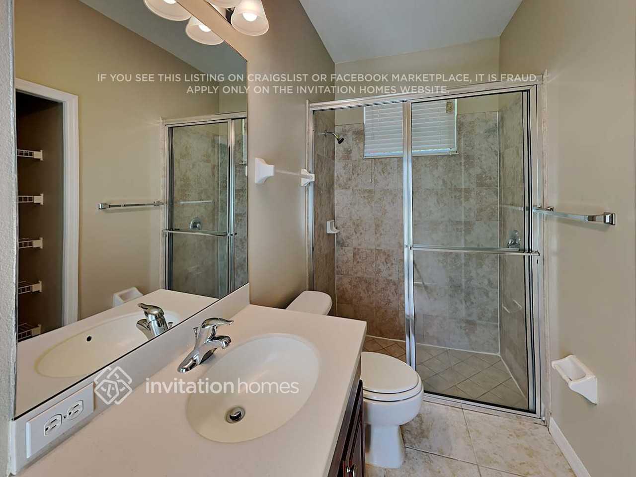 12423 25th Ct E - Photo 4 of 7