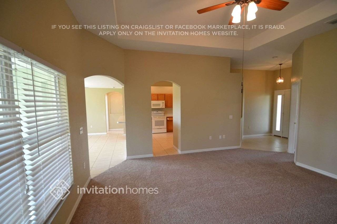 202 Clovis Pass - Photo 2 of 11