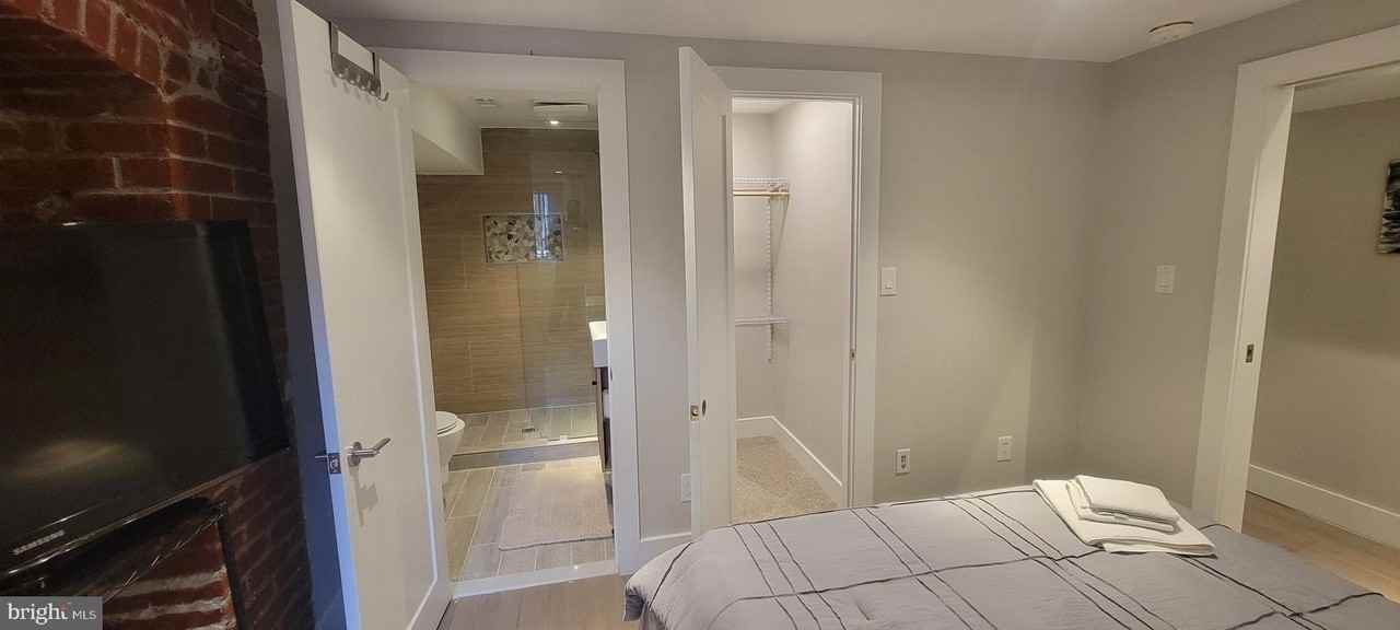 41 Q St Nw Apt B #B - Photo 5 of 21